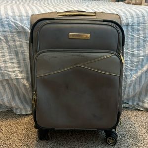 Vince Camuto carry on luggage